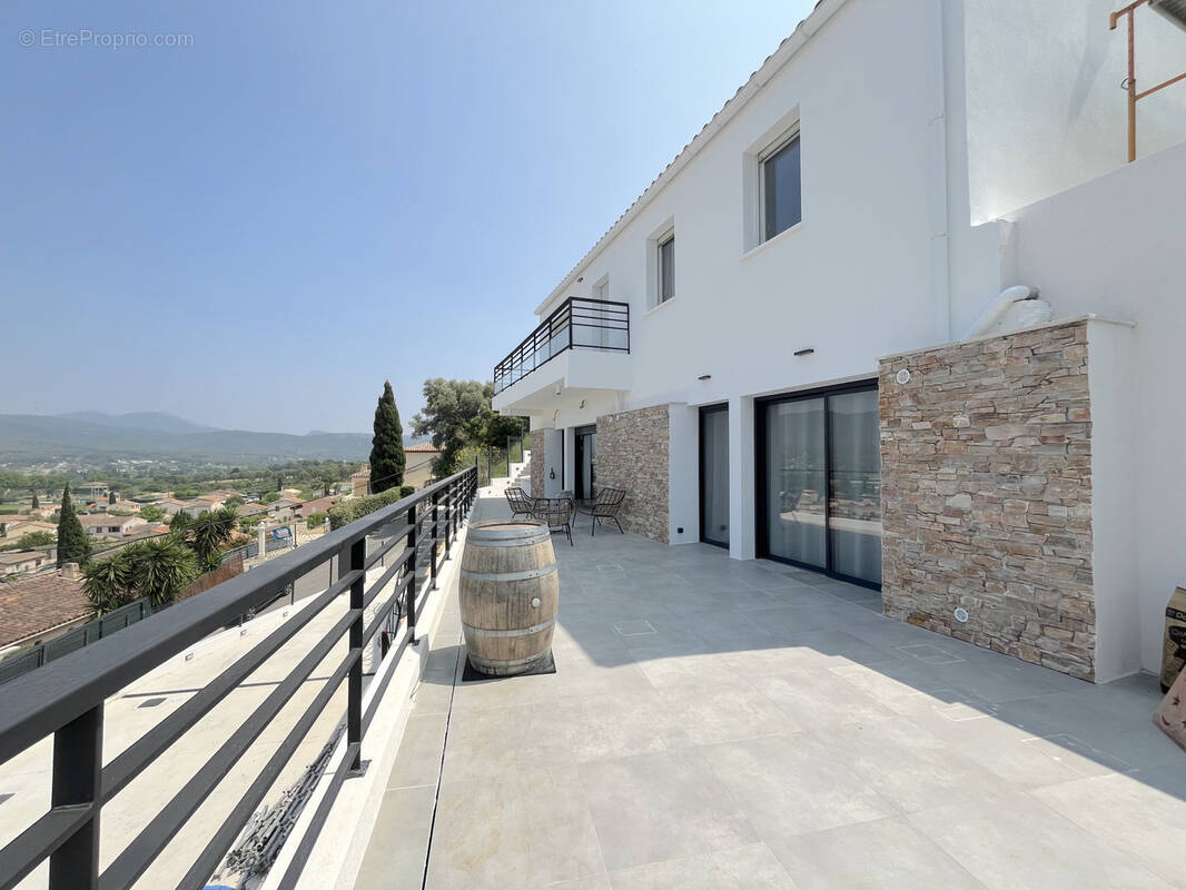 Appartement à LE BEAUSSET