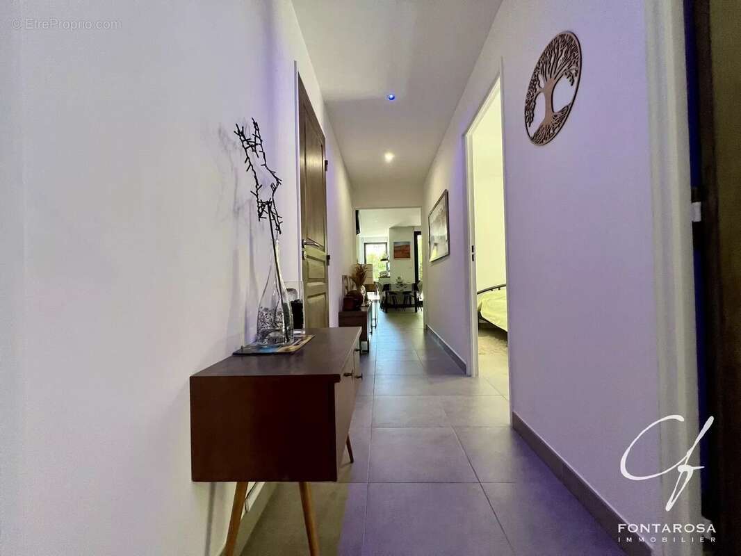 Appartement 3 pièces - FREJUS-rez-de-jardin - photo 4