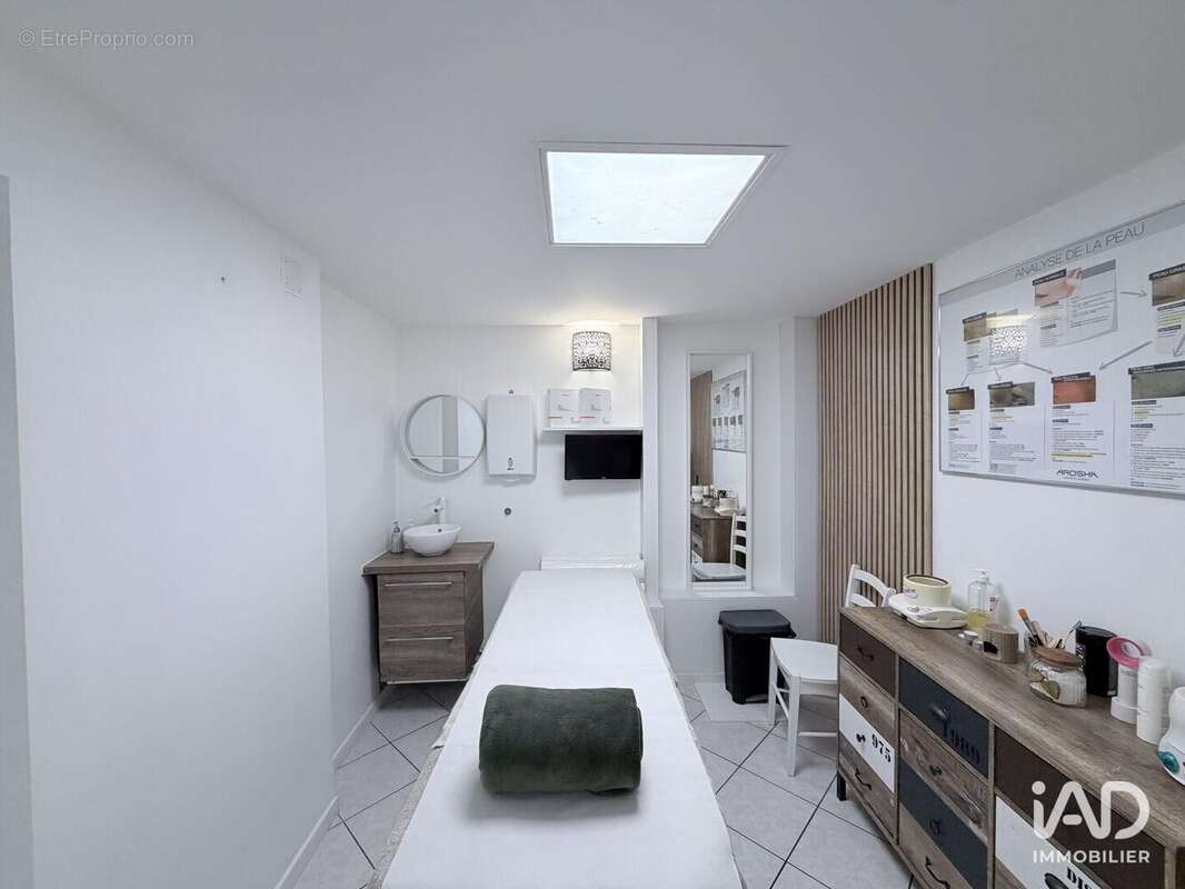 Photo 4 - Commerce à ORGEVAL