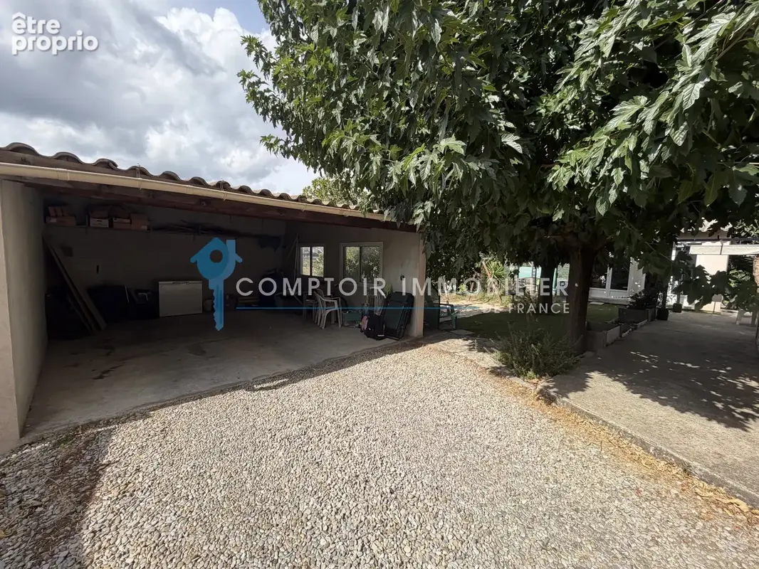 A VENDRE - NIMES - SECTEUR CHU CAREMEAU - MAISON 6 Pieces 136 m2 avec jardin arbore, véranda et dépendance - photo 19