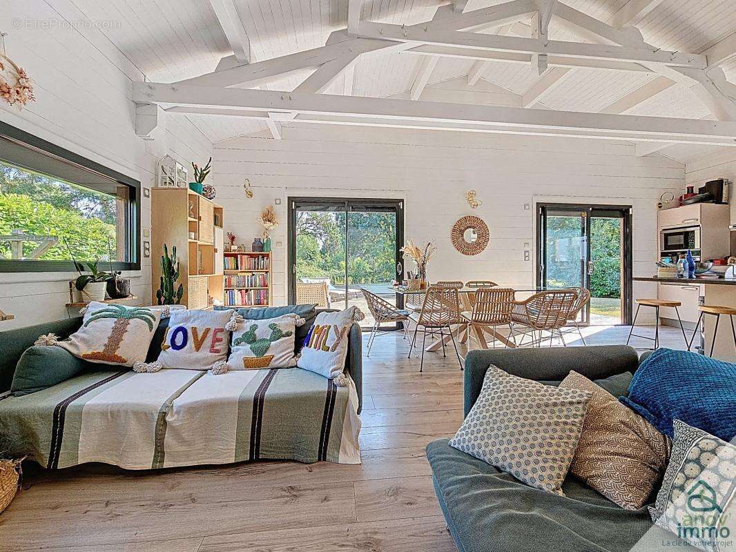 Maison à SAINT-ANDRE-DE-CUBZAC