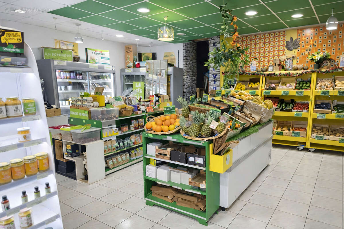 Commerce à NEUILLY-PLAISANCE