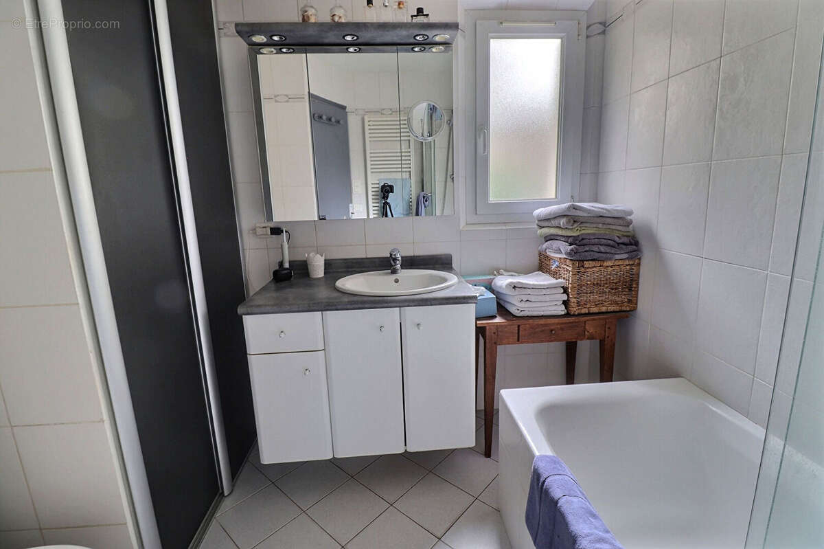 Maison à L'ETANG-LA-VILLE