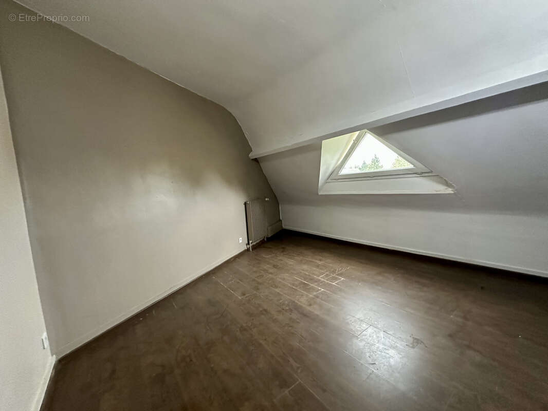 Maison à SAINT-SAUVEUR-SUR-ECOLE