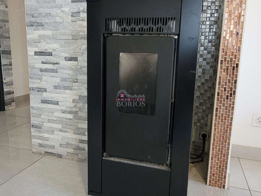 Maison à SAINT-MARCEL