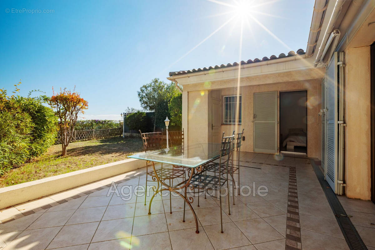 Maison à VILLENEUVE-LOUBET