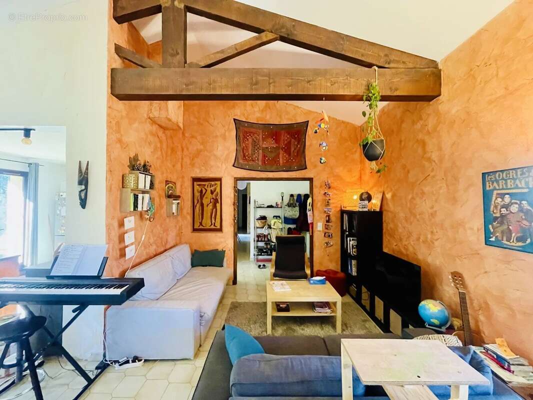 Maison à MIRABEL-AUX-BARONNIES