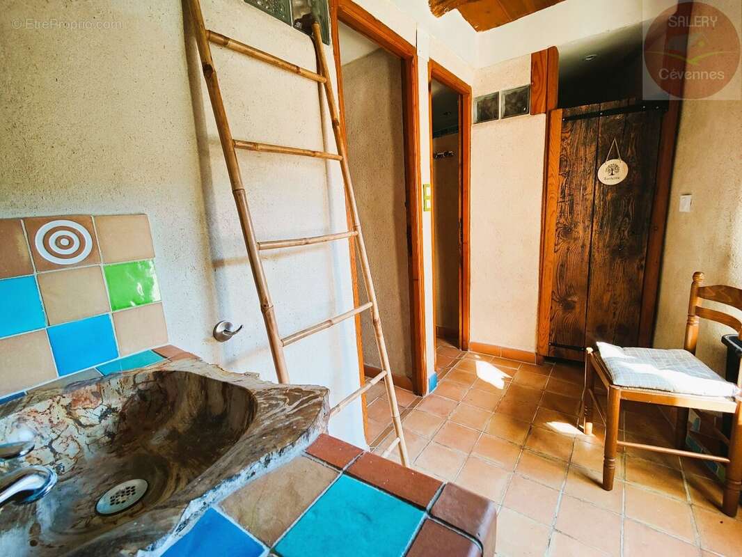 Maison à LES BONDONS