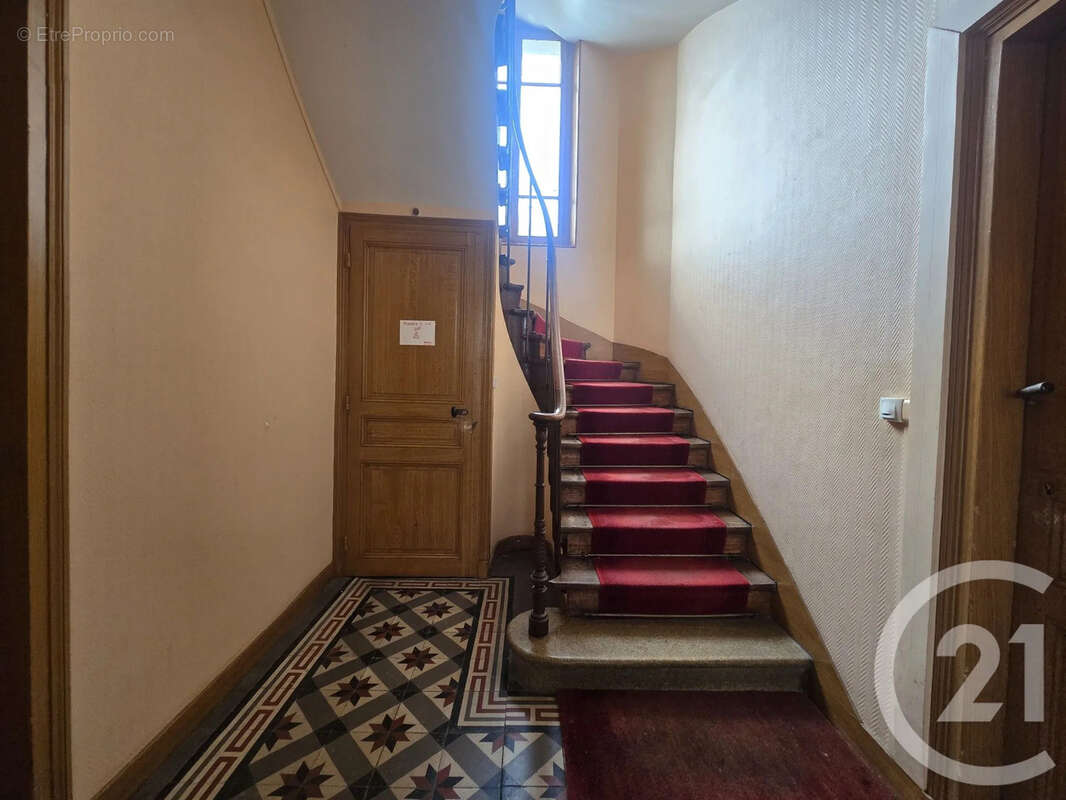 Appartement à SAINT-MAUR-DES-FOSSES
