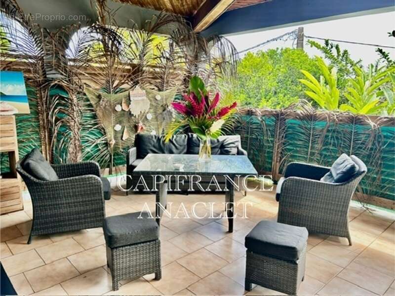 COUP DE CŒUR Magnifique Villa vue mer à vendre à LE ROBERT (972) - photo 4