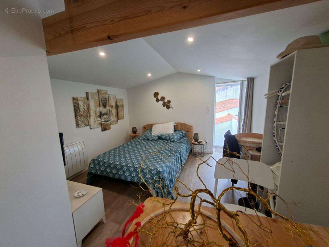 Maison à CHATEAUNEUF