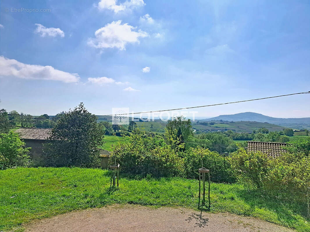 Maison à BELLEVILLE