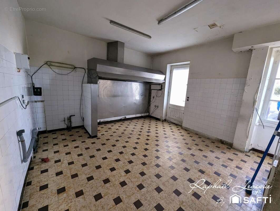 Photo 5 - Commerce à LA VOULTE-SUR-RHONE