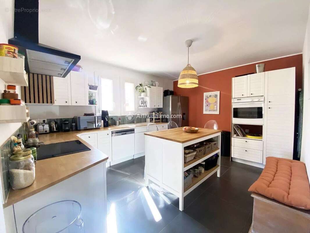 Maison à SIX-FOURS-LES-PLAGES