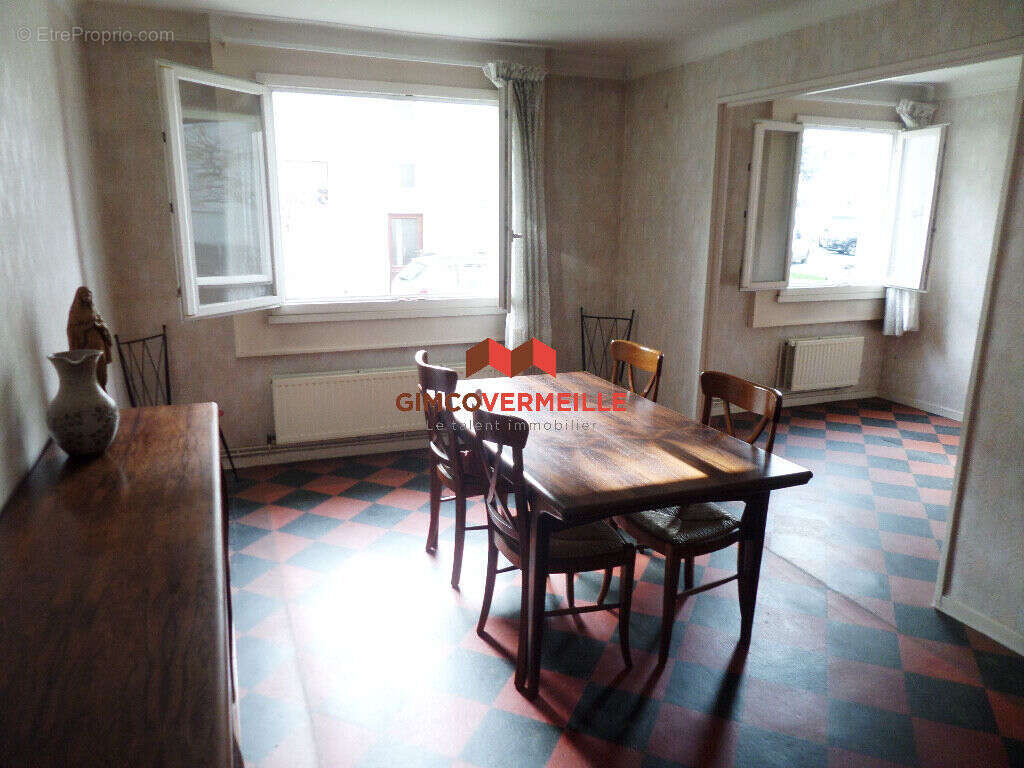 Appartement à VAUCRESSON