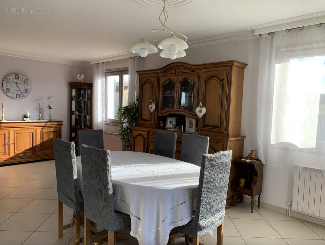 Maison à LA VERPILLIERE