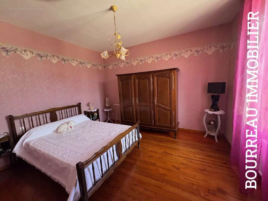 Maison à CHAMPLAY