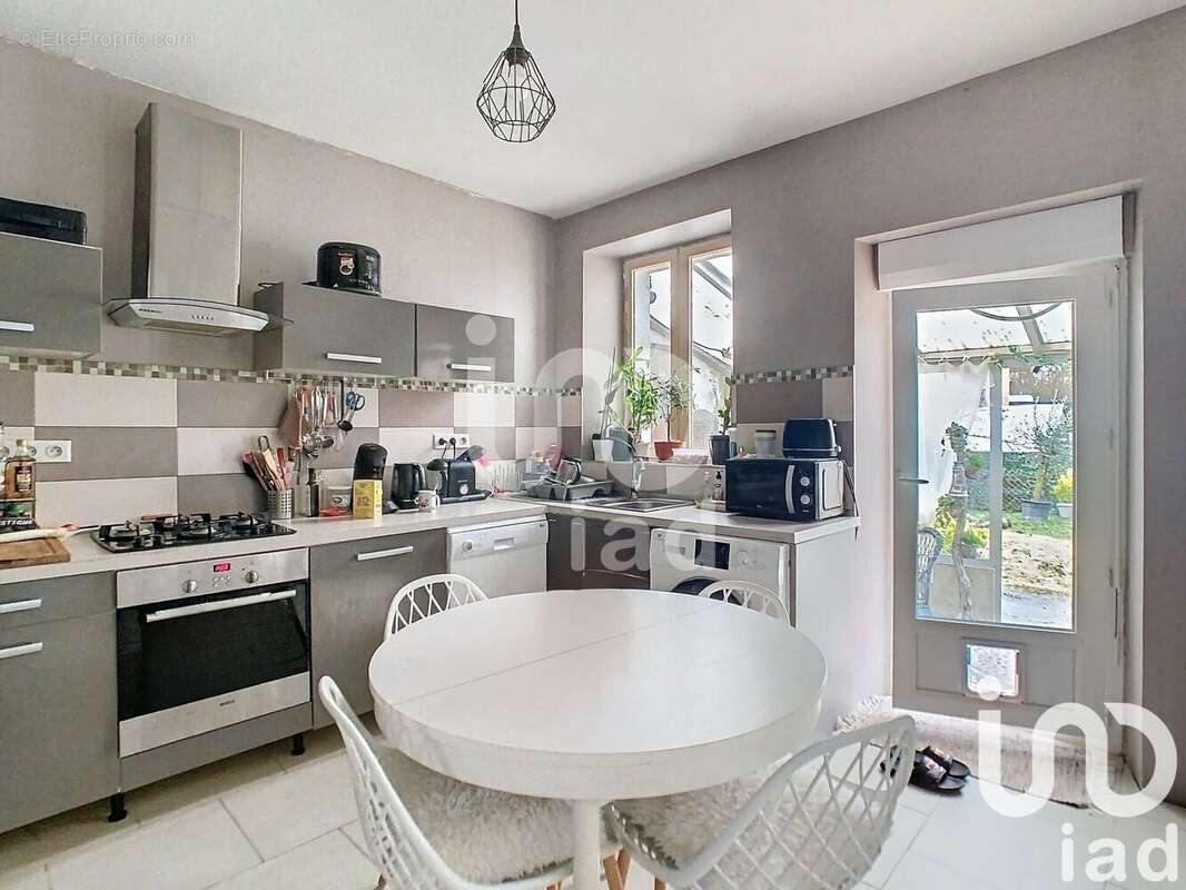 Photo 4 - Maison à FERE-CHAMPENOISE