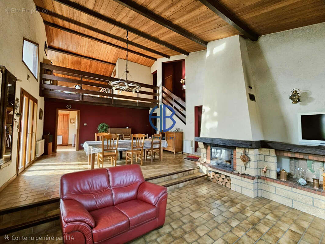 Maison à BONNEFAMILLE