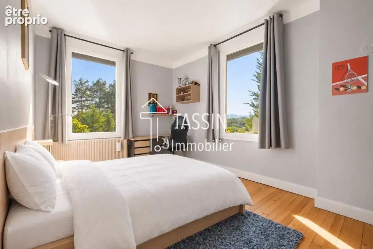 Francheville - maison ancienne avec piscine et vue dégagée - photo 6