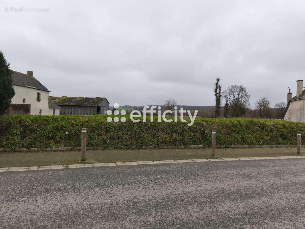 Terrain à LE CROUAIS