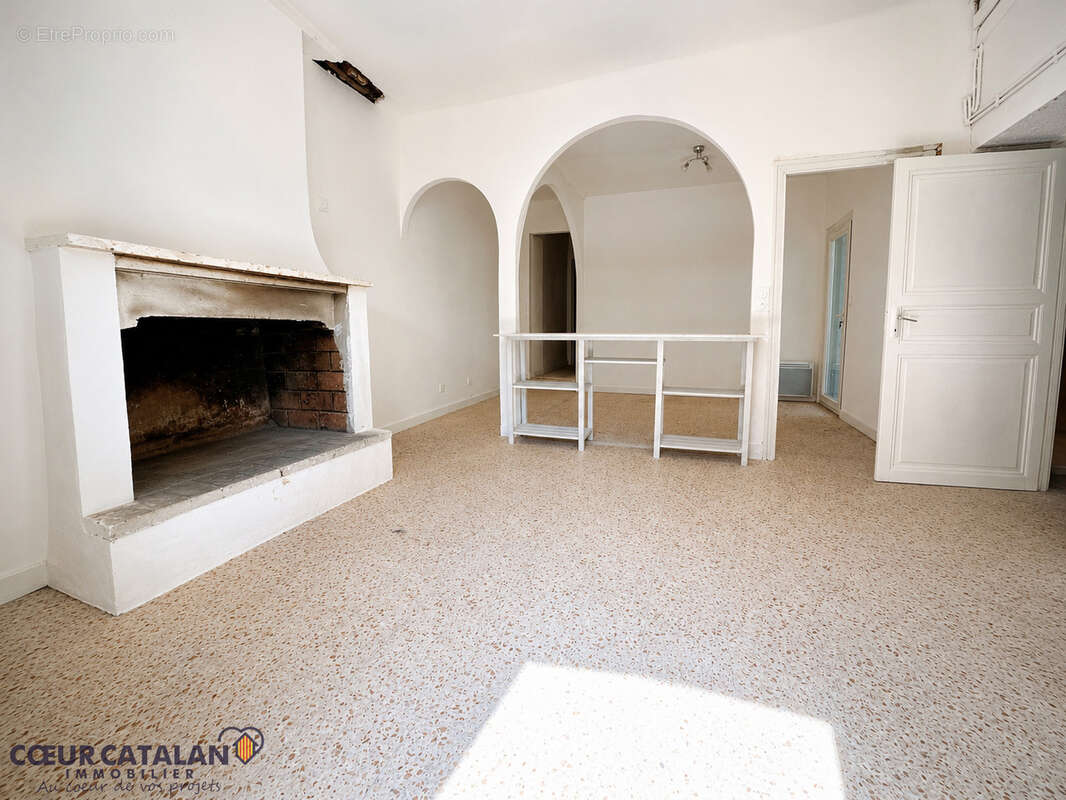 EXCLUSIVITE - PASSA - Maison en pierres 60m2 plain-pied + cour 30m2 - photo 2