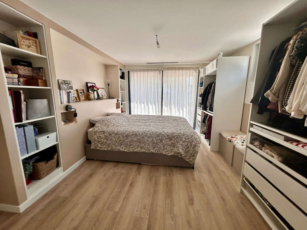 Une rénovation de grande qualité dans un emplacement idéal pour toute la famille à 9mn de l'A6 ! - photo 12