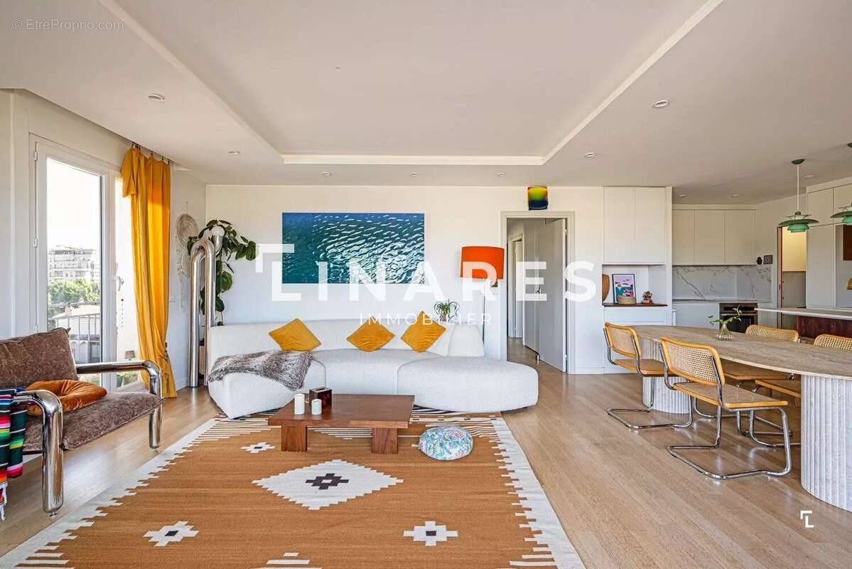 Appartement à MARSEILLE-8E