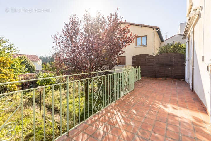 Maison à CLERMONT-FERRAND