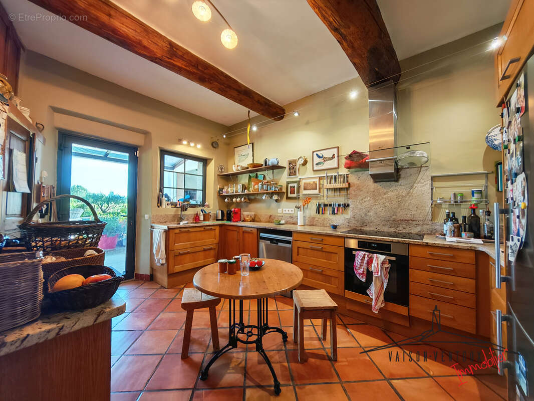 Maison à VIOLES