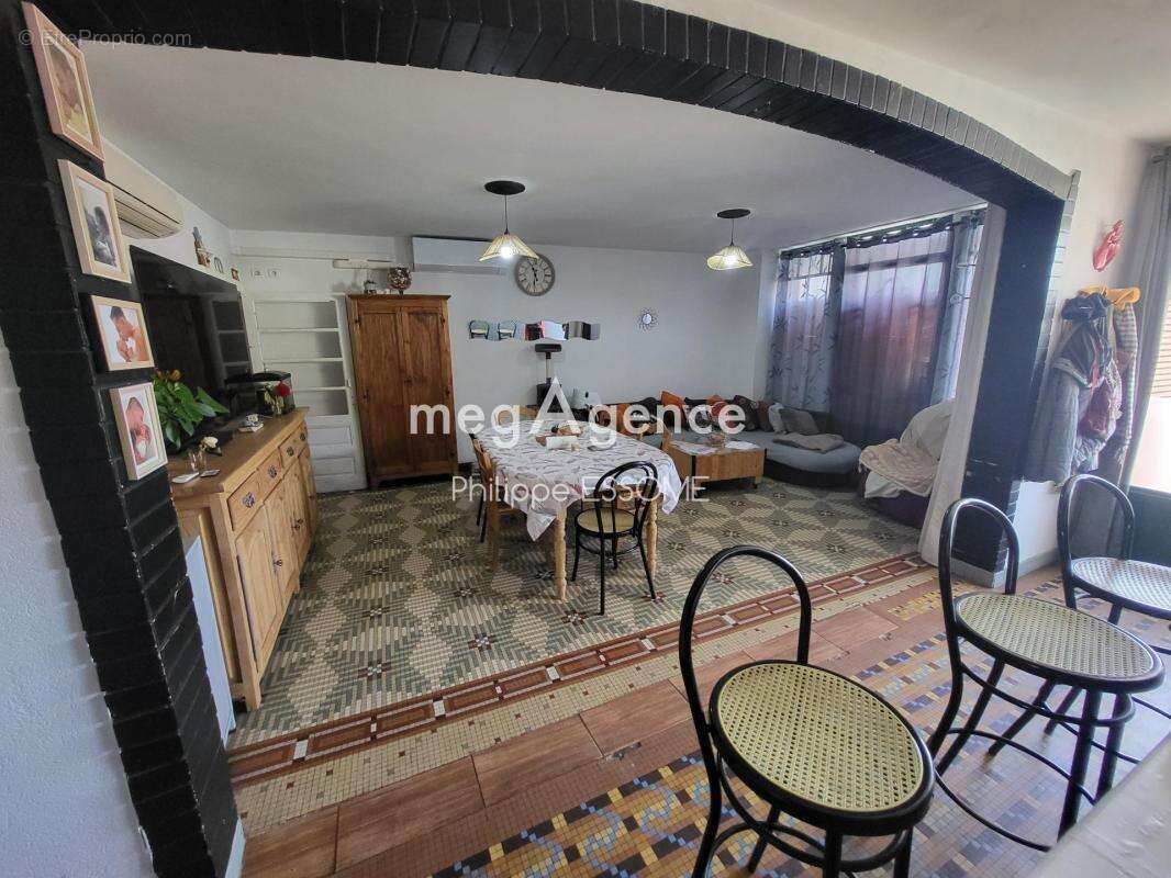 Appartement à CADALEN