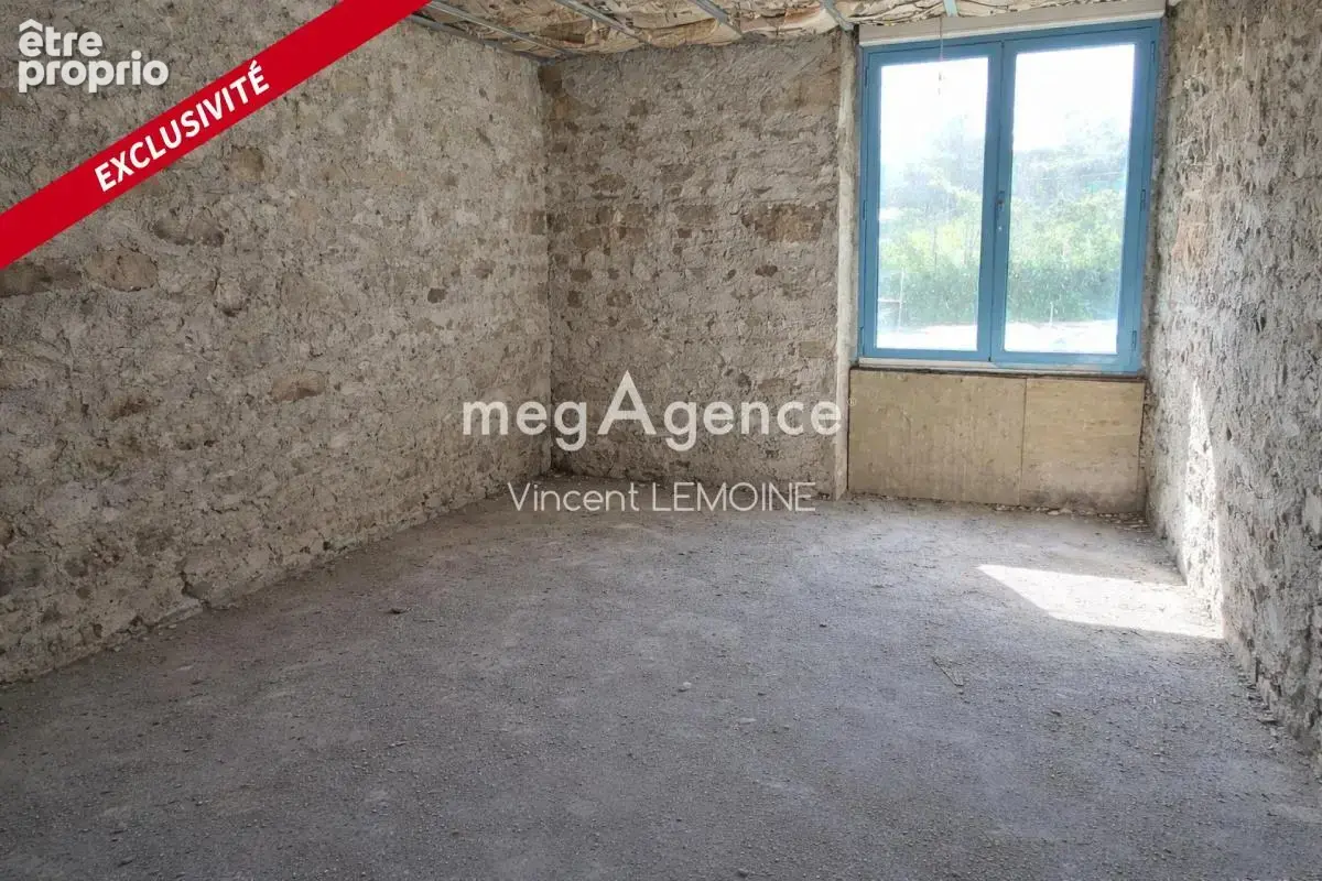 Maison en pierre à rénover – 150 m² – proche mer – fort potentiel ! - photo 10