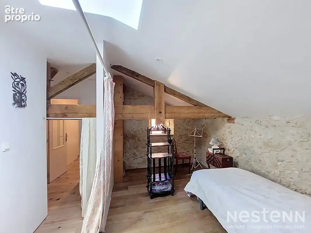 A Vendre Maison en pierre de 171 m² avec jardin arboré au coeur du village de Mouchan. - photo 11