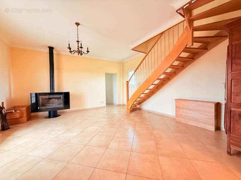 Maison à SAINTE-DODE