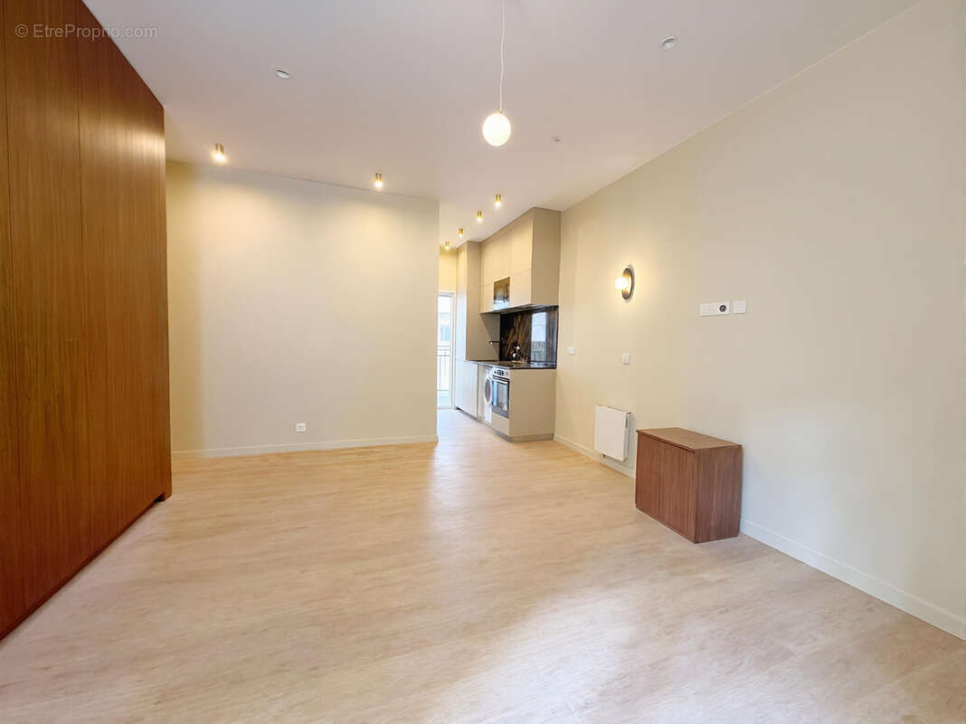 Appartement à LEVALLOIS-PERRET