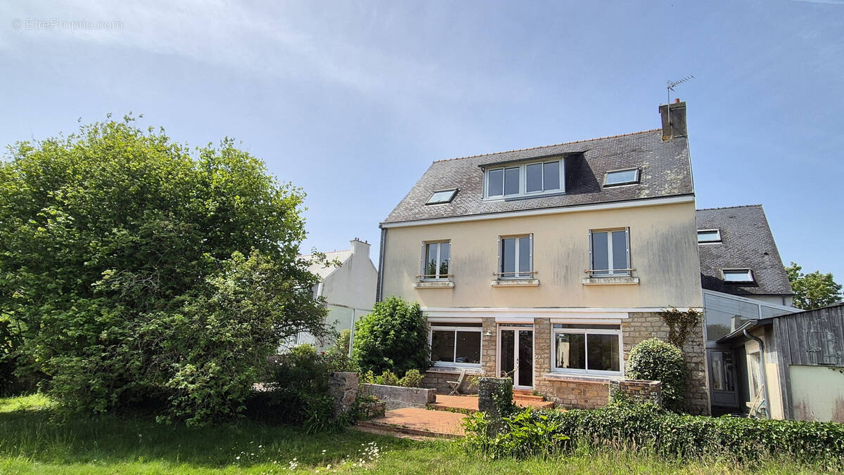 Maison à CLOHARS-CARNOET