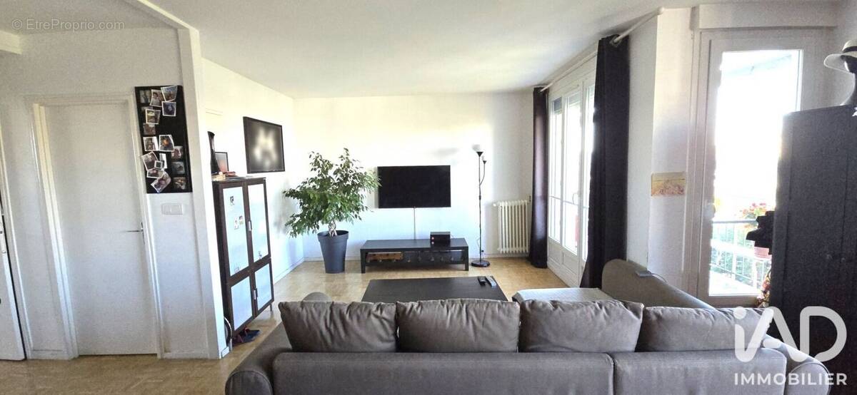 Photo 1 - Appartement à CHOISY-LE-ROI