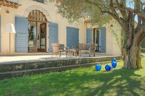 Maison à MOUGINS
