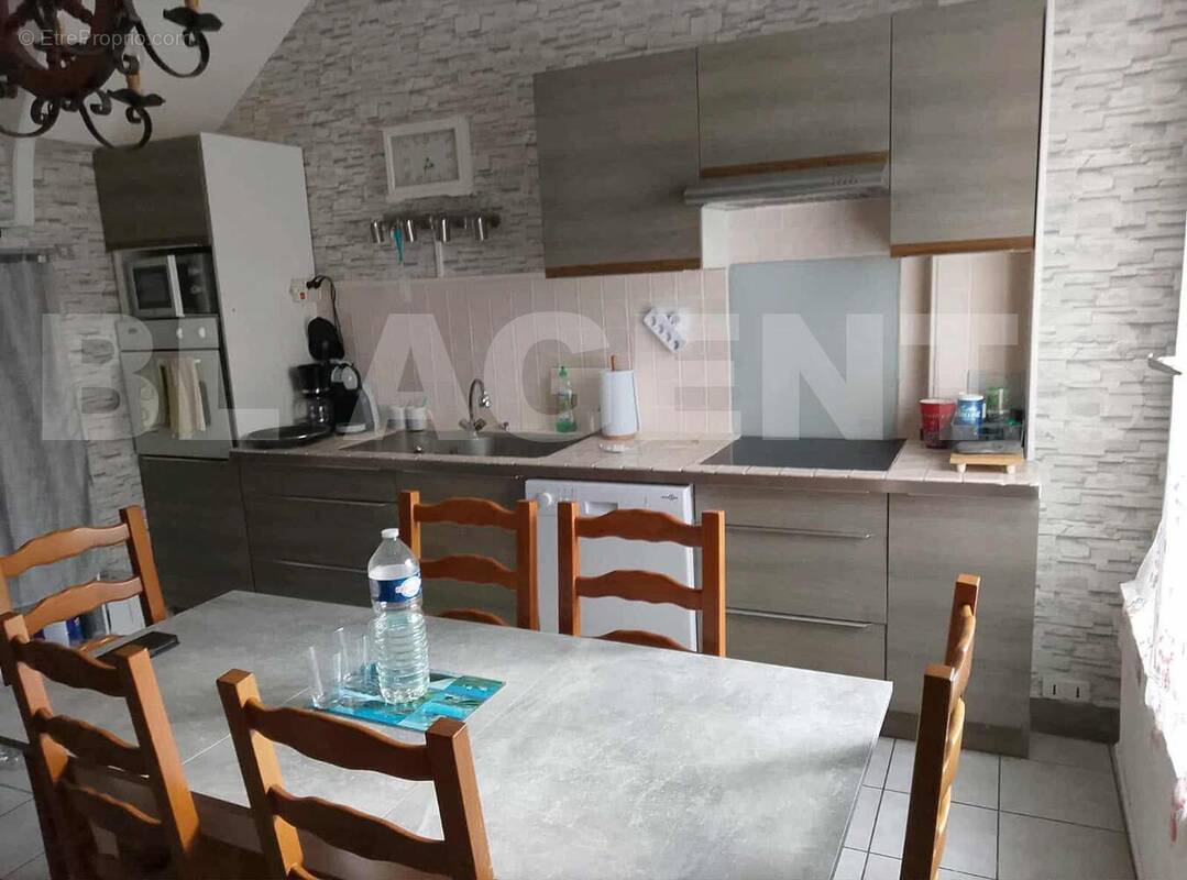 donchery 5 - Maison à DONCHERY