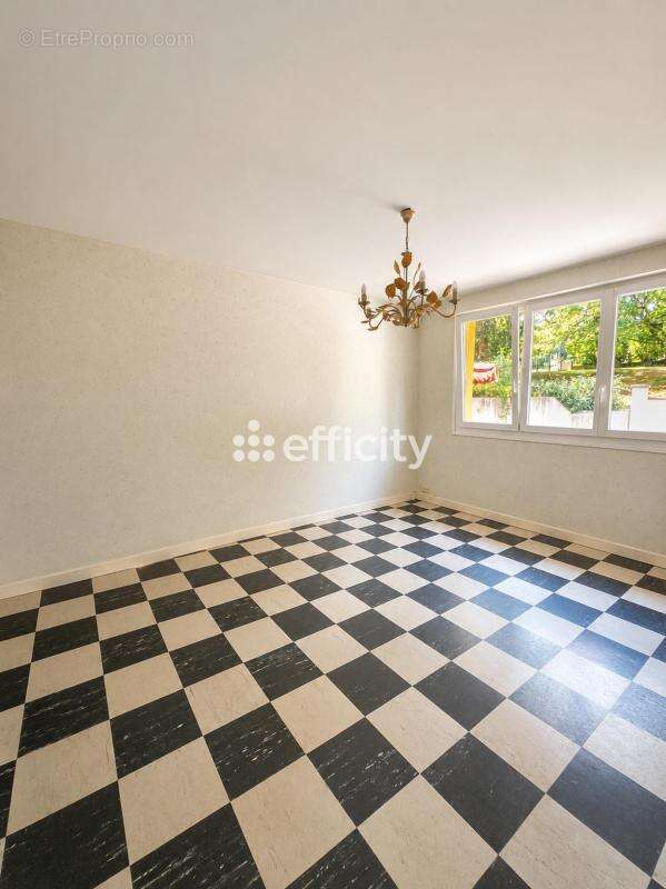 Maison 76 m² à Bouguenais  - photo 5