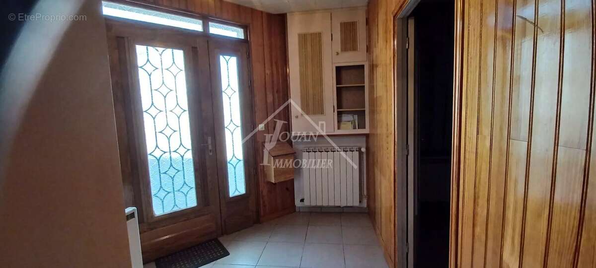 Appartement à SAINT-LEOPARDIN-D'AUGY