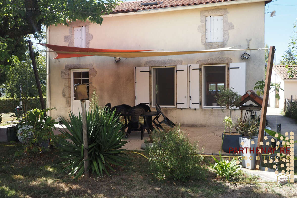 Maison à SAINT-PARDOUX