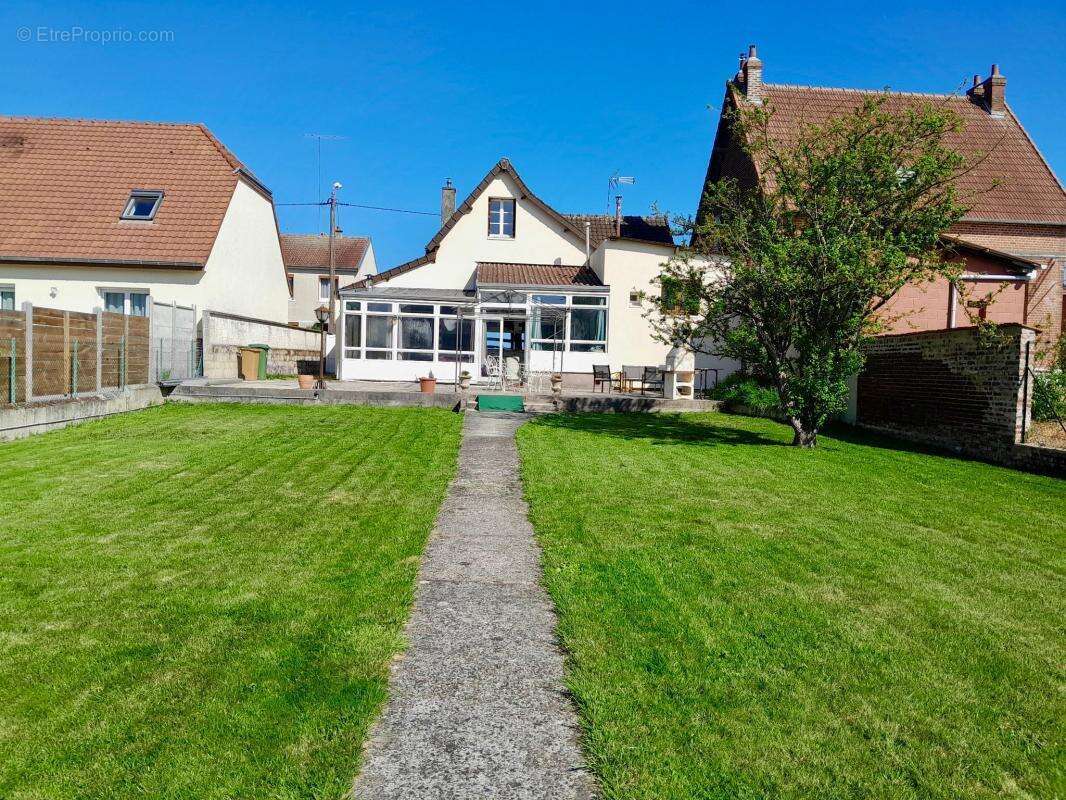 VENTE d'une maison T6 (135 m²) à TERGNIER - photo 2