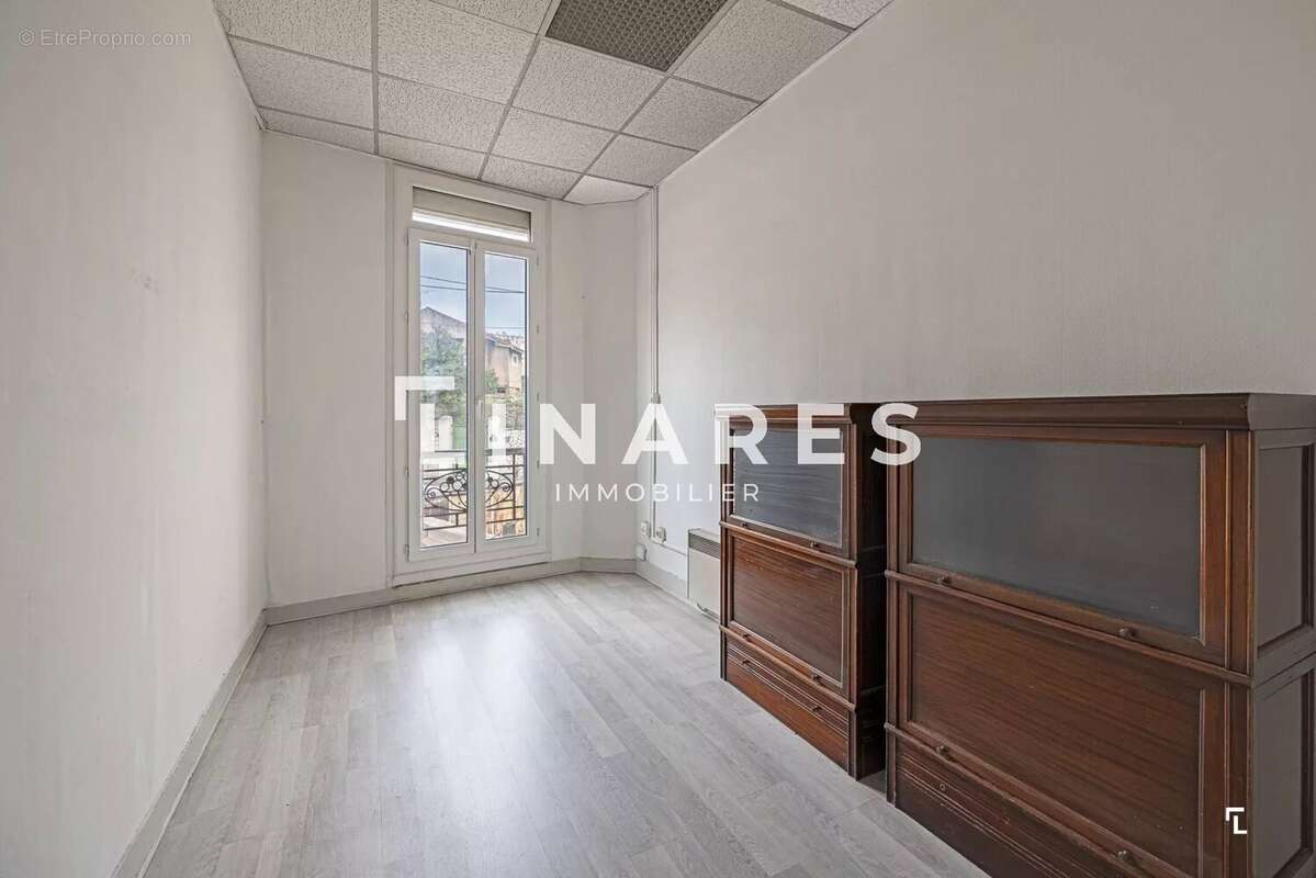 Commerce à MARSEILLE-14E