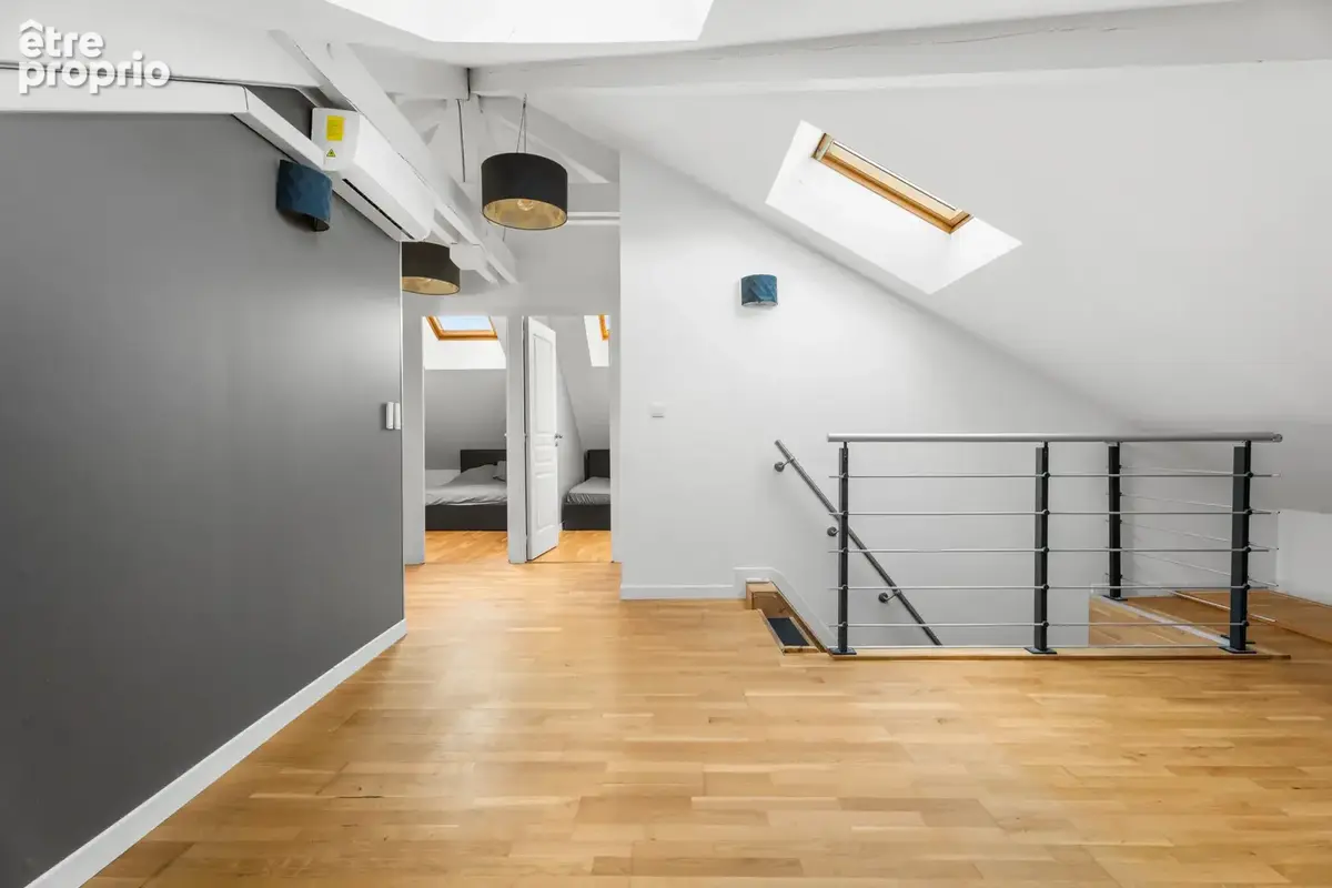 Aix-les-Bains - Maison 250 m2 - Terrain 908 m2 - photo 13