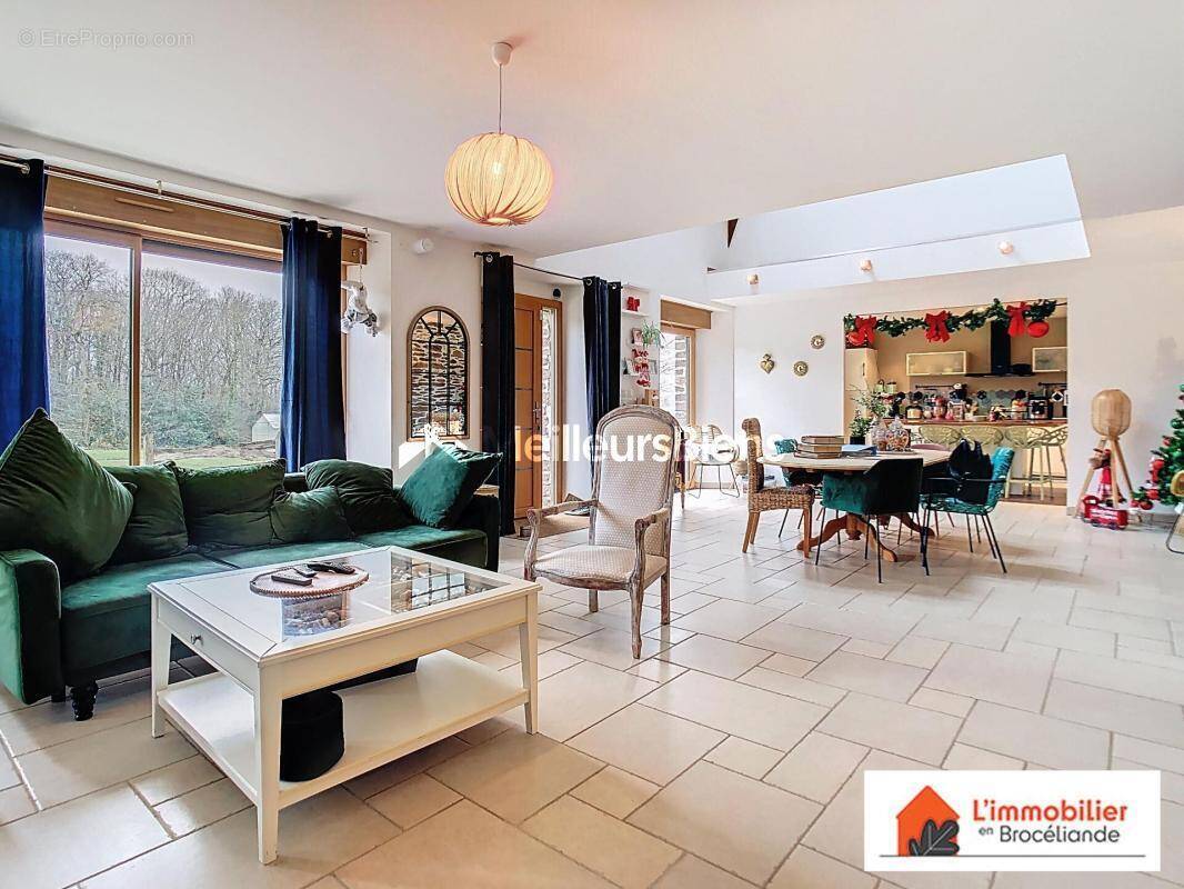 Maison à PLELAN-LE-GRAND