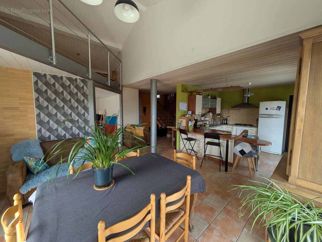 Maison à BOURG-ARGENTAL