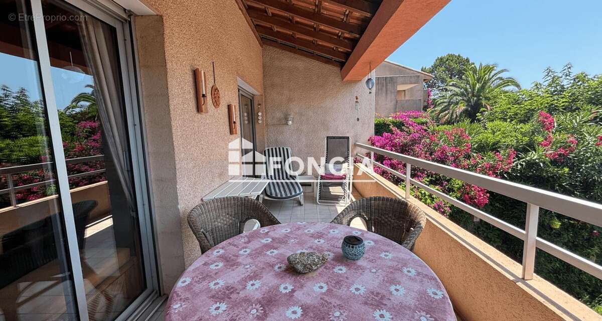 Appartement à RAYOL-CANADEL-SUR-MER