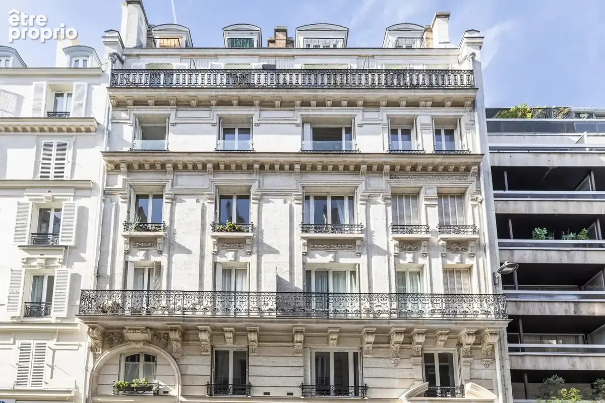 Paris 17 eme - parc monceau / rue de courcelles beau studio avec balcon - photo 8
