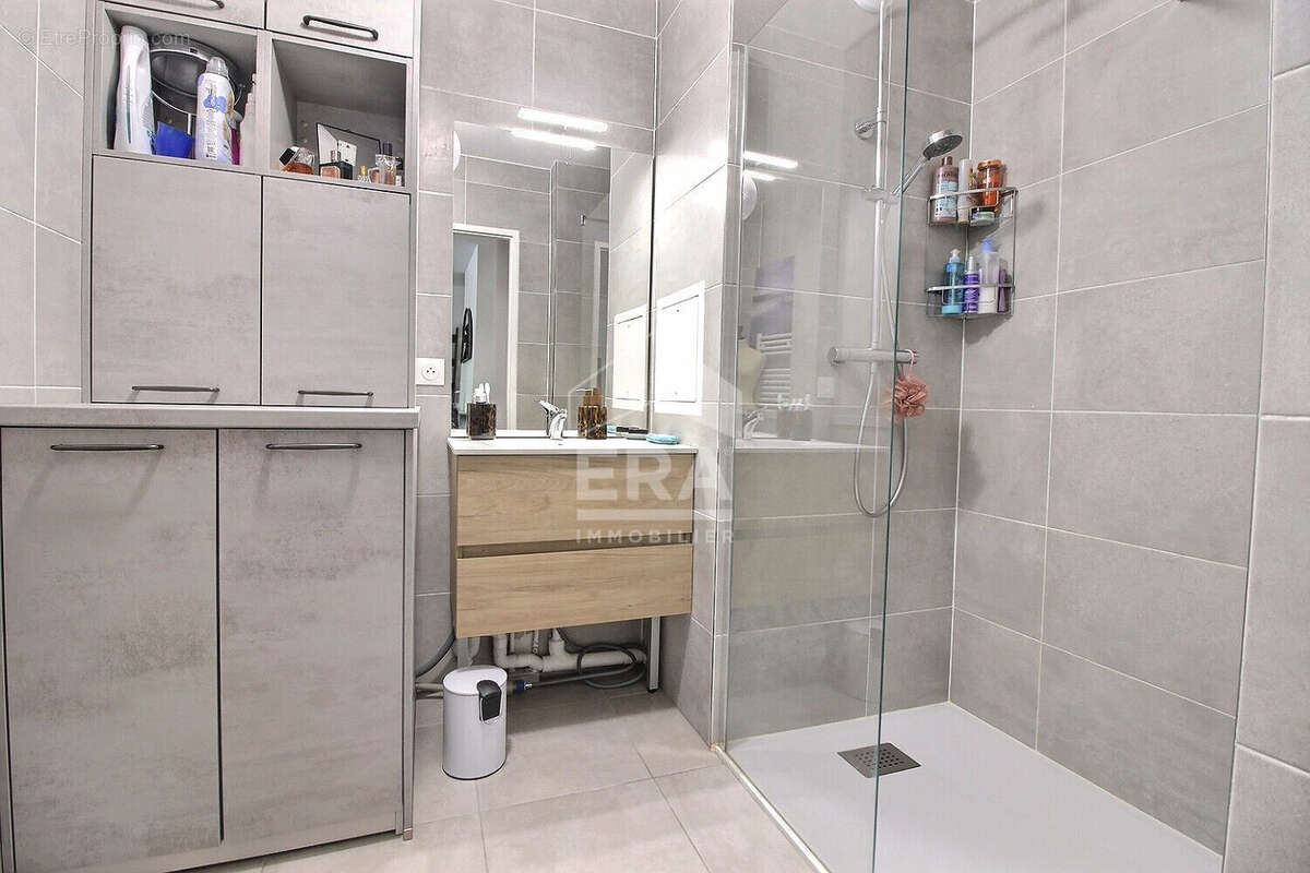 Appartement à CLICHY